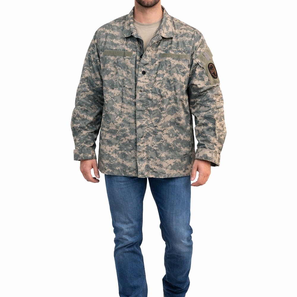 US Air Force Military Army Camouflage Combat Style Jacket Size Medium.